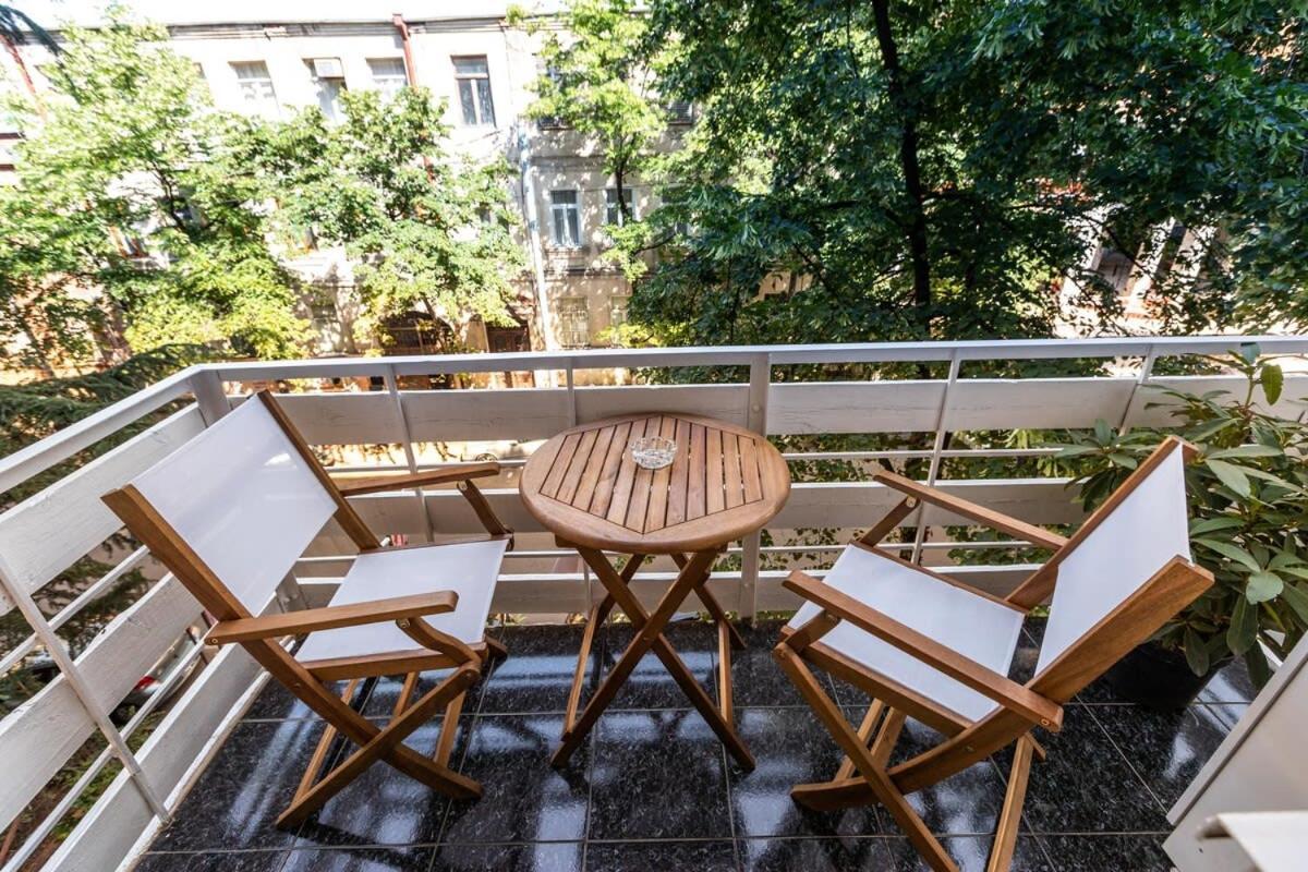 Central Vera Studio - Ideal For 3 - By Wehost Tbilisi Buitenkant foto