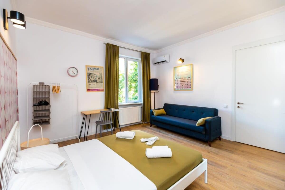 Central Vera Studio - Ideal For 3 - By Wehost Tbilisi Buitenkant foto